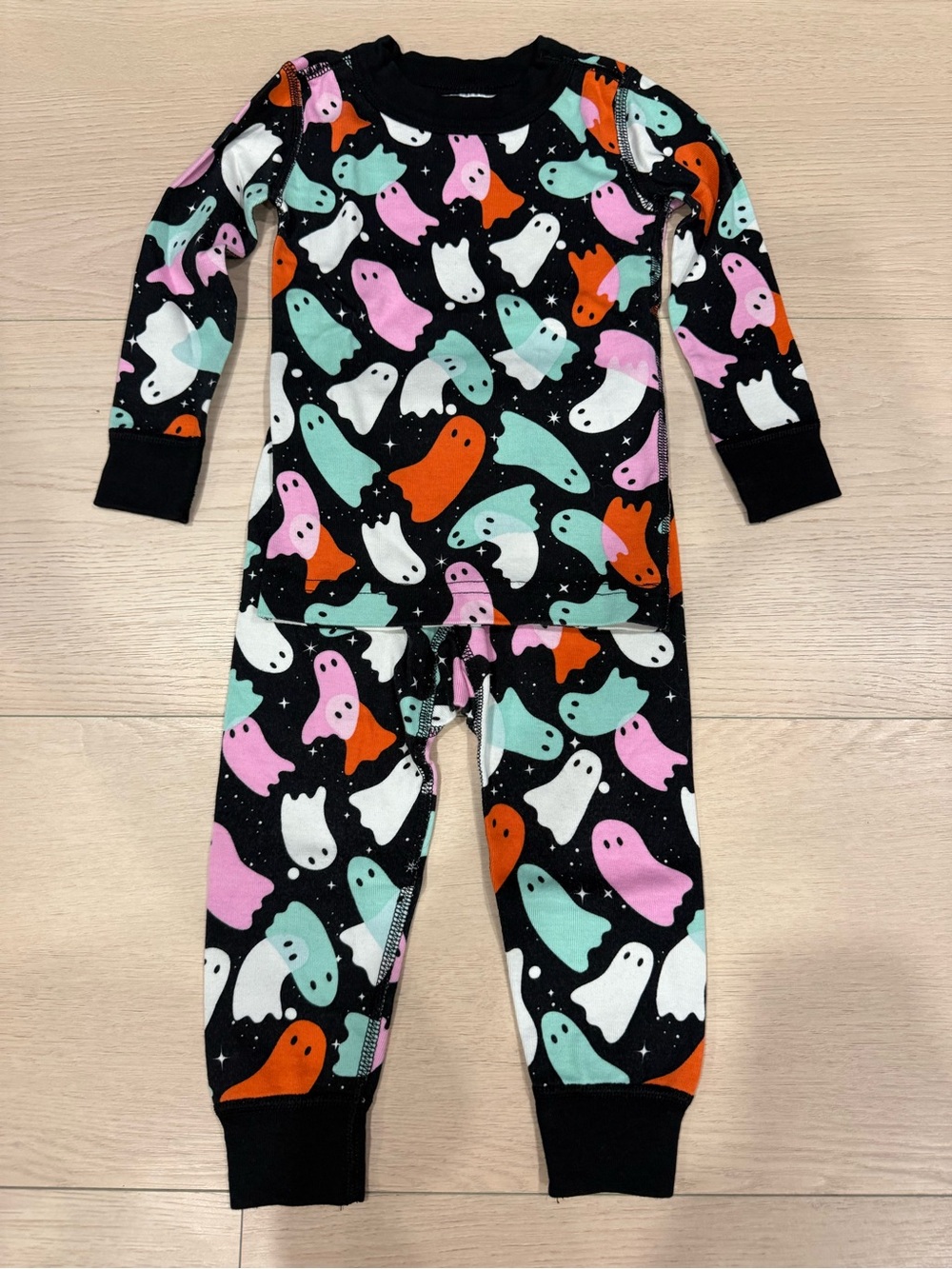 Hanna Andersson Kids Black Ghost Print Matching Family Pajama Set | 2T